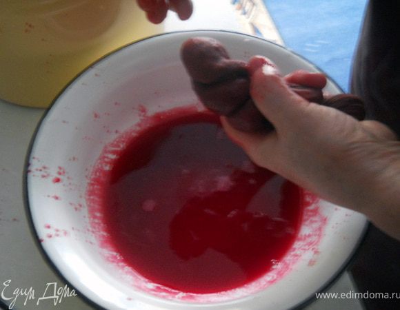 Так как у меня для этого нет никаких специальных приспособлений, то я использую плотный капроновый чулок.