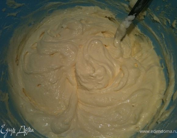 Аккуратно перемешать снизу вверх.