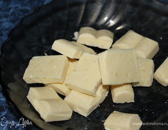 Готовим сырный крем: Шоколад растопить любым удобным для вас способом, я делала в СВЧ.