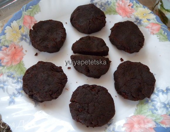 Так же сделать маленькие плоские шайбочки, которые станут пятнышками для крылышек. 