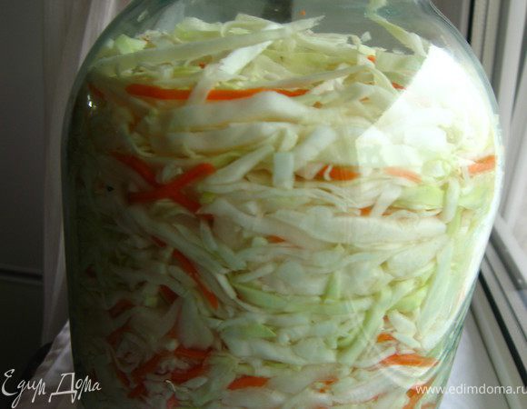 Повторяйте, пока не дойдете до «плечиков» банки.