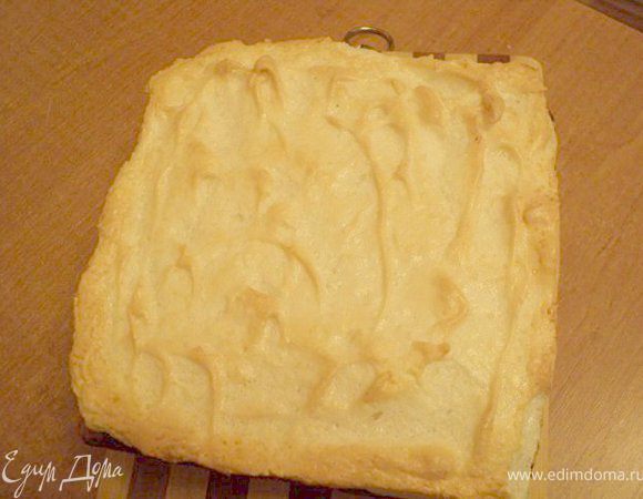 Готовый творожник охлаждаем, режем на кусочка. Приятного аппетита!