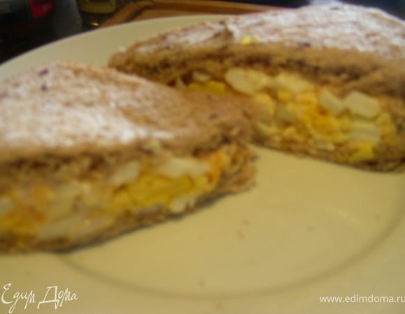 Разрезаем по диагонали и подаем. Приятного аппетита))