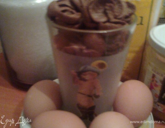 Всыпать хлопья(у меня шоколадные)