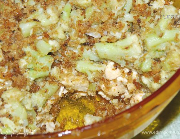 Можно подавать как самостоятельное блюдо, захватывая при накладывании порций ложкой оба слоя.