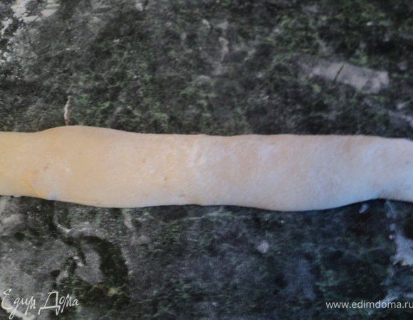 свернуть рулетиком.