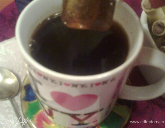 Знакомая ситуация?Молока в кофе нет(или нет настроения пить"белый"кофе),а разбавлять водой-не пойдёт!Кидаем кофейный кубик и он растворится мгновенно!