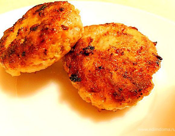 Обжарить до готовности.
Приятного вам котлетопоедания!