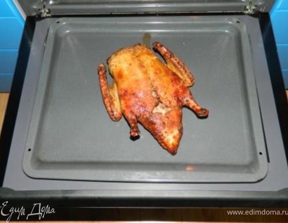 запекать 1час в фольге 180 градусов. потом 1,5-2часа открытой температура 150 градусов