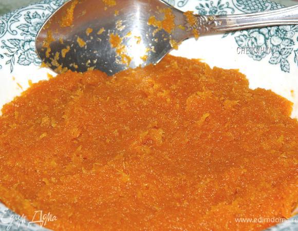 Я поварила  морковь 10 минут с момента закипания, пока не получилась вот такая масса. 