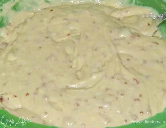 Затем добавляем варенье, тщательно вымешиваем.