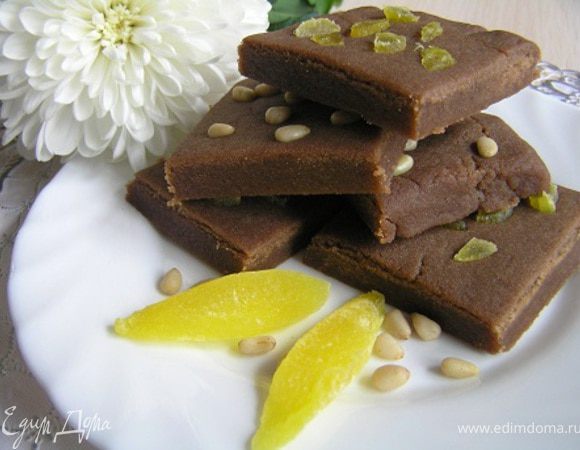 Выпекать в СВЧ всего 2 минуты при полной мощности. В обычной духовке выпекать при 170*С около 40 минут.