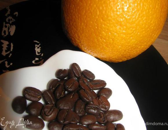 Отсчитываем 44 зернышка кофе.