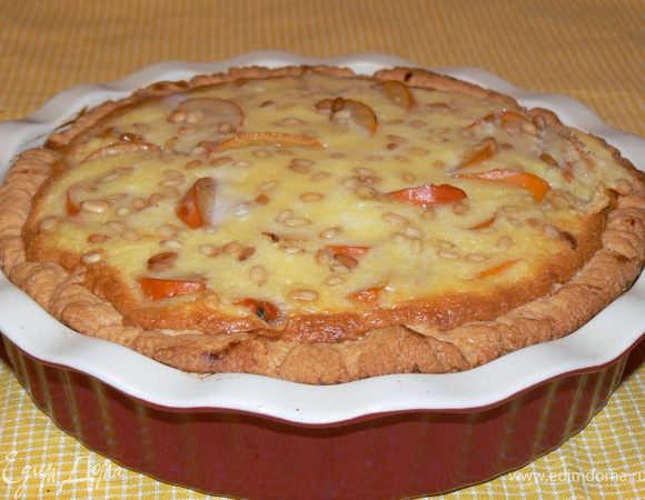 Печем при темп.200-230 гр.,до зарумянивания,начинка должна застыть(если пирог пригорает,накрыть фольгой)