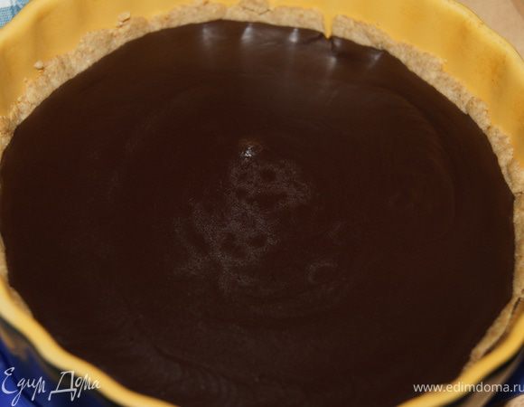 И немного остывший шоколадный слой.
Дать полностью остыть.
Приятного аппетита!!)