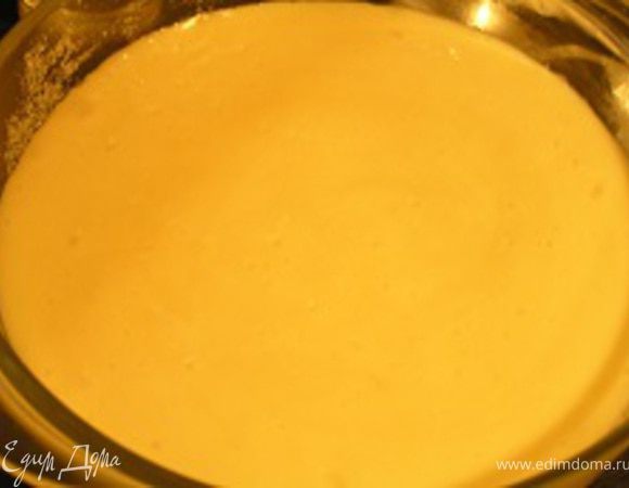 Залить тестом.