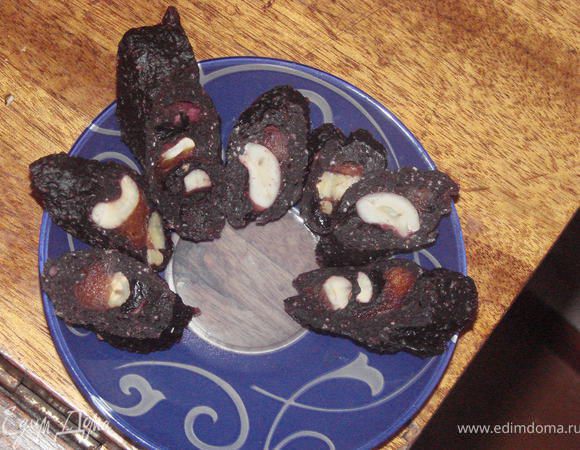 долго я терпеть не смог. как перестала липнуть.через неделю завернул в пергамент и раздал !!!!