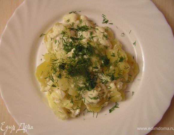 Перед подачей посыпать укропом, но это уже русская нотка ;)