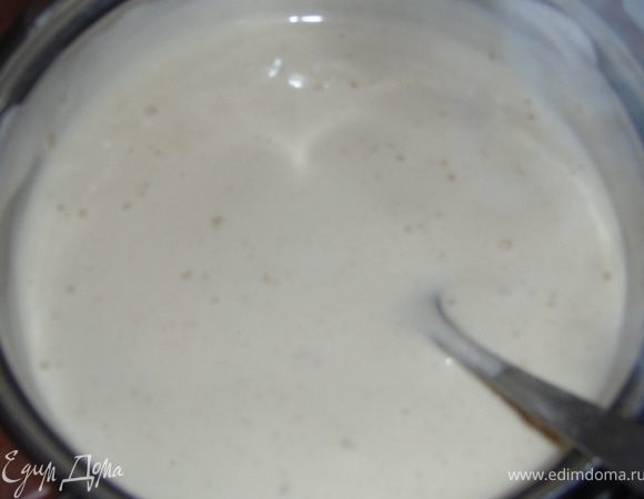 При постоянном помешивании довести до карамельного оттенка.