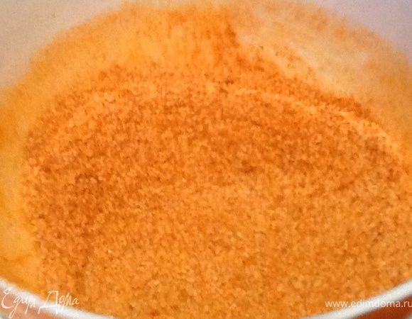 Пока будем делать начинку тесто накрыть и поставить в сторонку.
Корицу смешать с сахаром