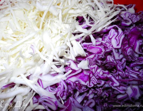Нашинкуем капусту.