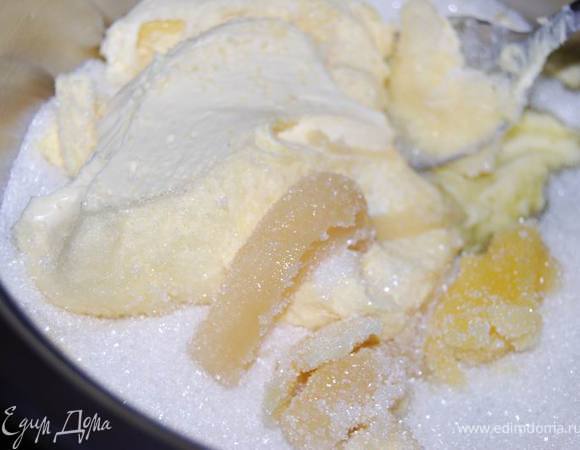 Все очень просто и быстро. Смешиваем все ингредиенты и нагреваем на медленном огне до кипения.