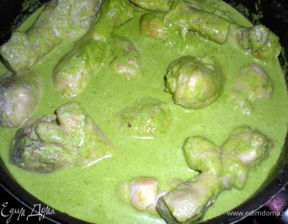 Всё перемешать и потушить не более 5 минут.