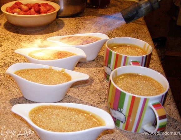 Обожжем сахар при помощи газовой горелки