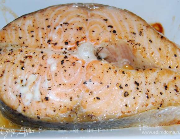 Запечь 15 мин.при 190 градусах под фольгой и еще 5-7 минут, сняв фольгу. 