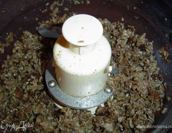 а затем измельчаем блендером.