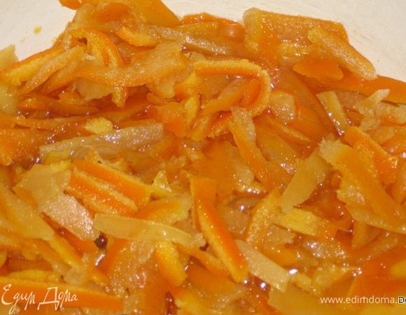 Кусочки кожуры становятся почти полностью прозрачные
