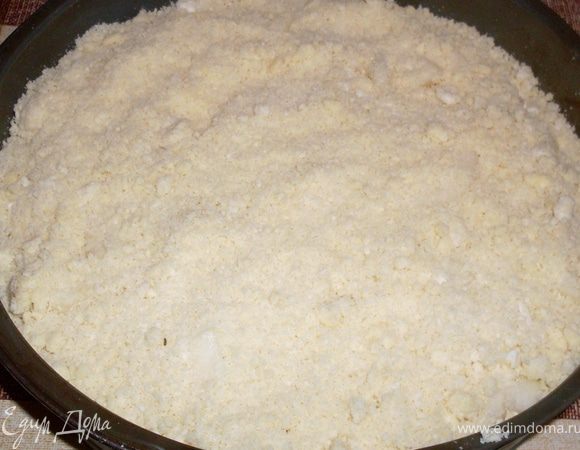 Засыпала оставшейся крошкой