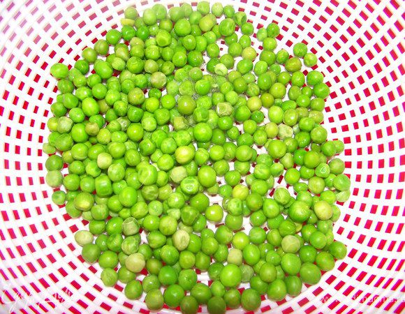 Горошек разморозить.
