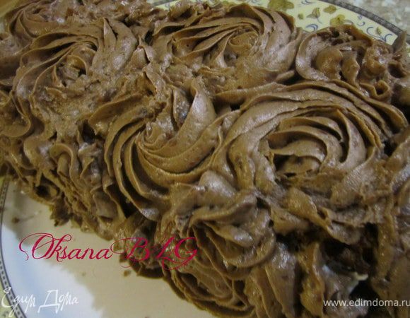 Приготовить крем как в  рецепте http://www.edimdoma.ru/recipes/31716 часть муки заменить какао. С помощью шприца нанести крем на торт.