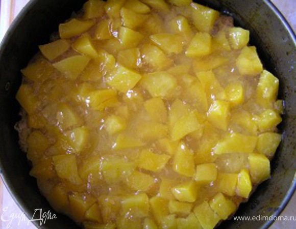 сверху выложить уже немного застывшее желе,