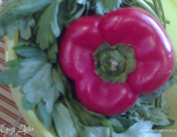 Добавляем нарезанную петрушку или Вашу любимую зелень(можно лук)