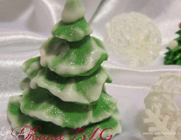 Елочка готова.