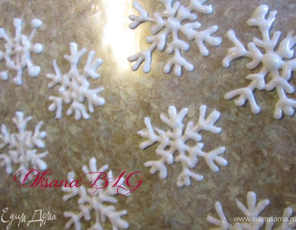 Можно сверху посыпать сахаром. Оставить сохнуть, минимум на 10-12 часов.