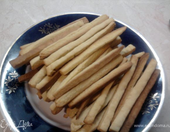 Духовку нагреть до 220 градусов - обычно всегда пишут 230-240, но я методом проб и горелых печений определила-таки для себя оптимальную температуру. Выпекать 10-12 минут. Можете посмотреть и еще немного подержать, но температуру лучше не увеличивать.