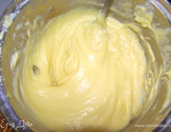 Должно получиться гладкое тесто без комочков, если надо добавьте чуть-чуть воды.