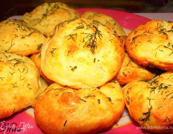 Выпекайте в разогретой до 200 ℃ духовке 20 минут. Всё булочки готовы!