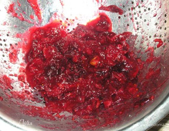 выжать сок, жмых оставить.