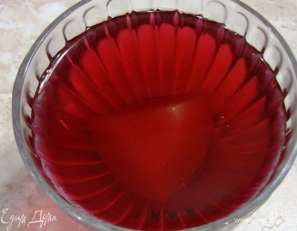 Залейте оставшимся желе. У меня получилось 5 порций. Поставьте снова в холодильник. Лучше — на ночь.