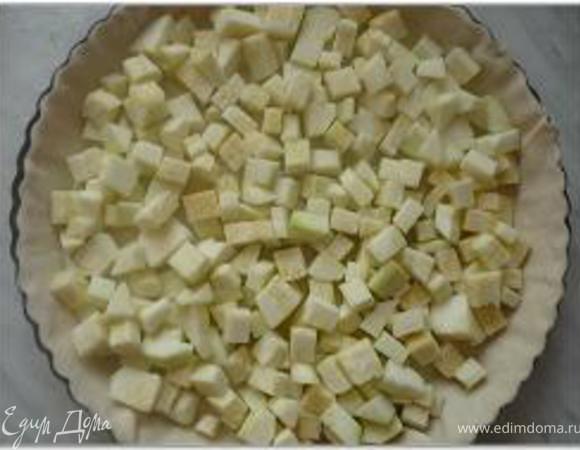 Выложить слоями сначала кабачок