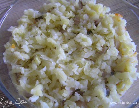 Второй слой селедки, картофель,