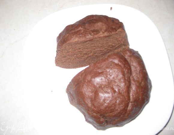 Тесто делим на две части - 1/3 и 2/3.