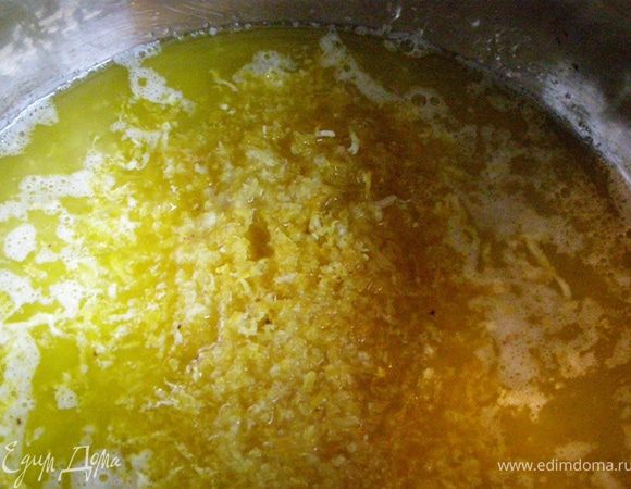 Добавим сок и цедру лимона