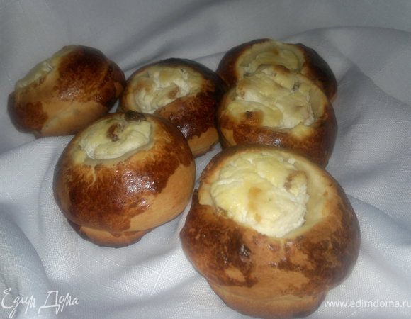 очень вкусные и нежные получились булочки с начинкой))) Приятного всем апетита!!!!