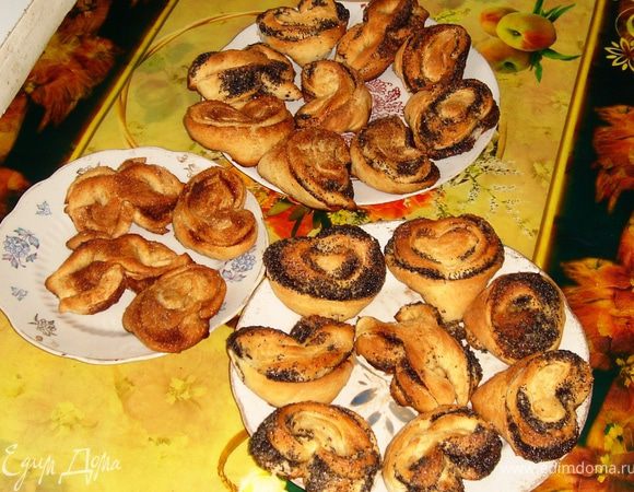 Выпекаем в разогретой духовке до 200-220 градусов до готовности.