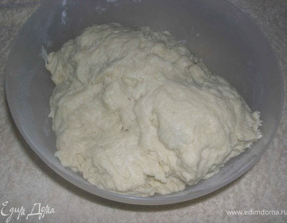 Замешиваем тесто